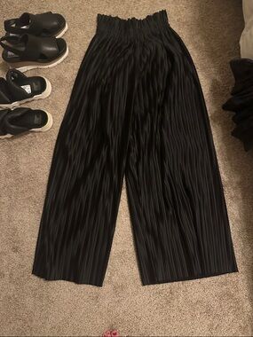 Proche Black pull on Sadie Pleated Wide-Leg Pants L